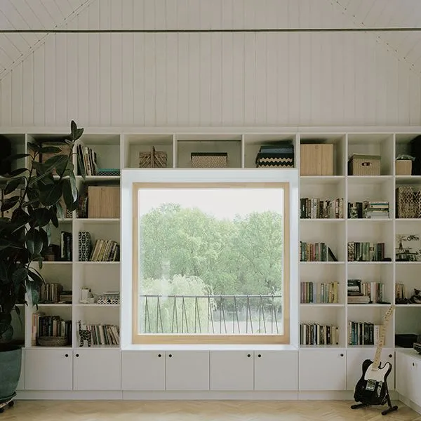Gallery 15