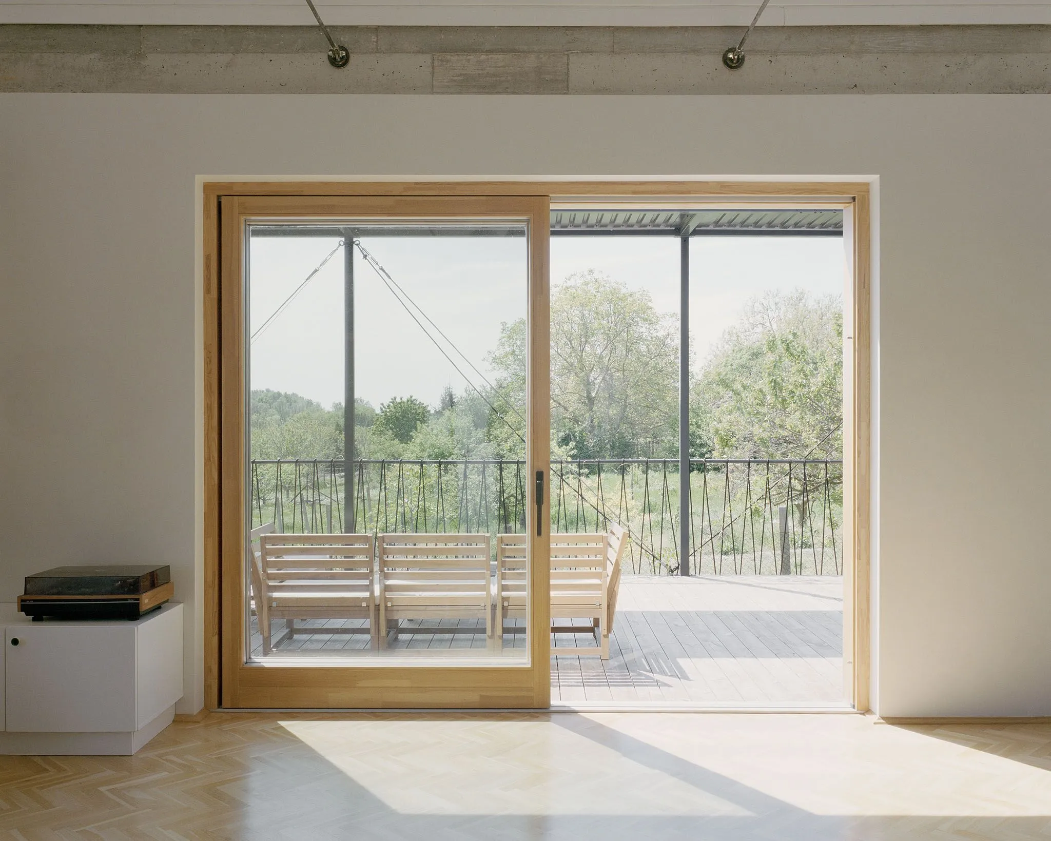 Gallery 16