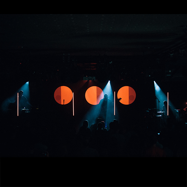TQA1802 - STAGE LAMP II.