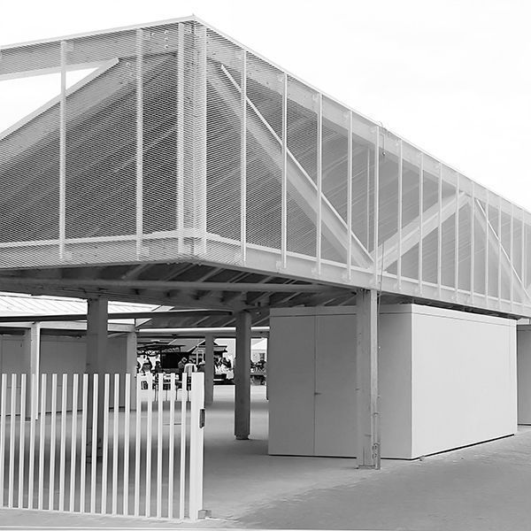 TQA1803 - HEVIZ MARKET - Greyscale